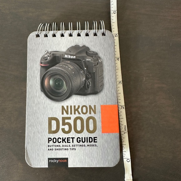 RockyNook NIKON D500 Pocket Guide, great book for on the go references - Picture 3 of 5